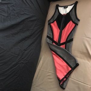 Bebe sexy body con size Small